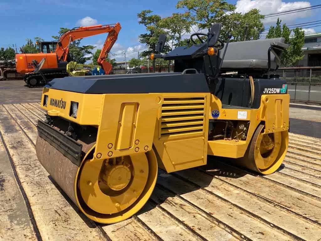 KOMATSU JV25DW-3-2003
