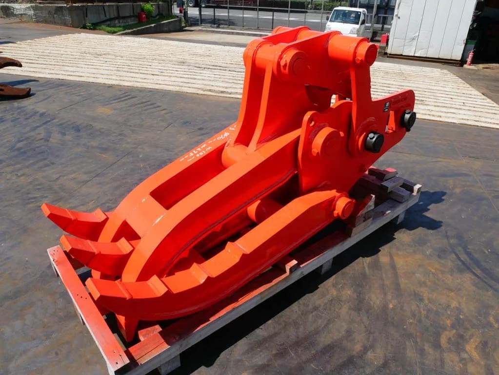 TAGUCHI BRAND NEW 3-POINTS TYPE GRAPPLE